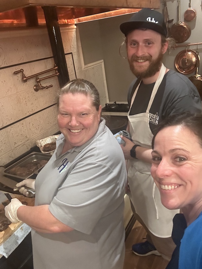 hannahs kitchen and kosher food catering and delivery in milwaukee